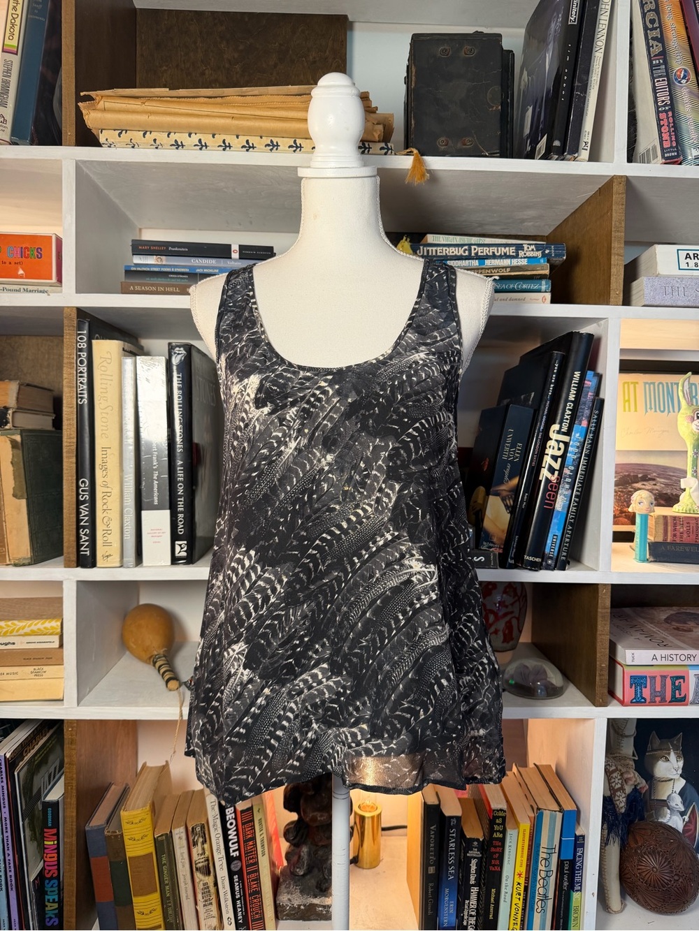 Women's Black & White Sleeveless Printed Tank Top